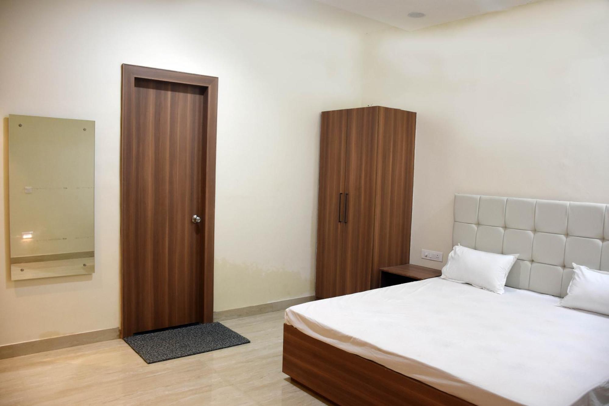 Bharat Milap Homestay- A Sonawala Unit — Photos 2